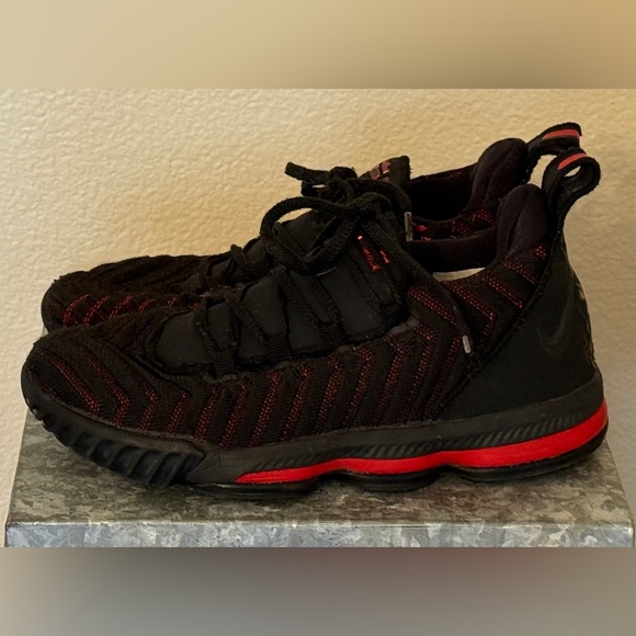 Nike LeBron 16 Black and Red Athletic Shoes, AQ2467-002, Size 3Y - Picture 2 of 8